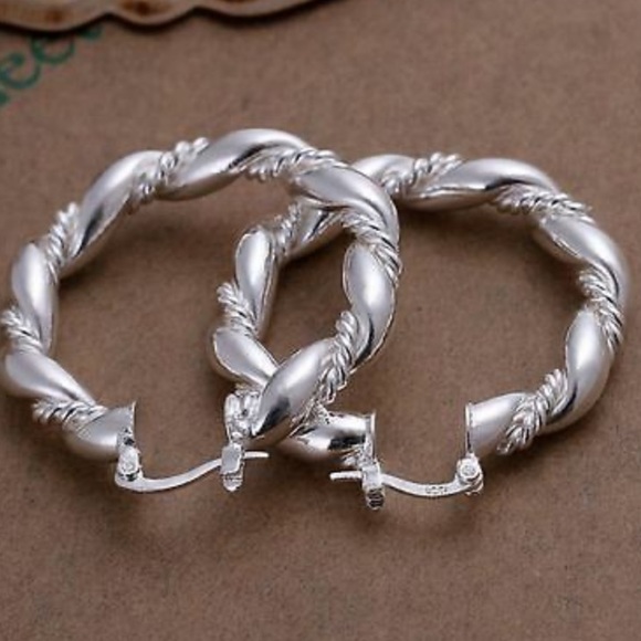 NEW 925 Sterling Silver Hoop Earrings - Picture 3 of 5